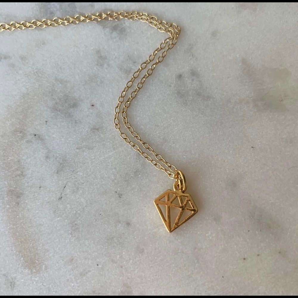 DIAMOND NECKLACE